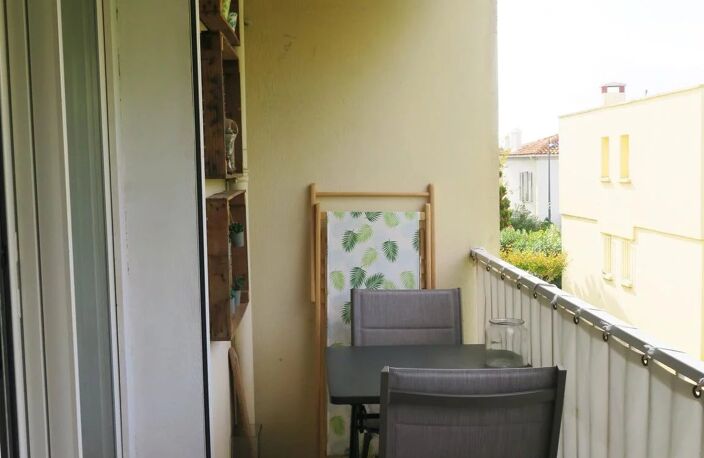 Bien vendu : Appartement  Carqueiranne (83320) — photo 5