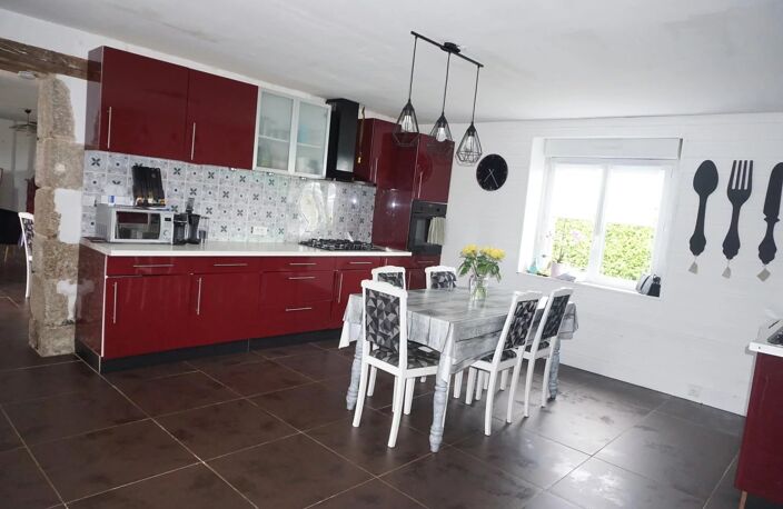 MAISON EN PIERRE SPACIEUSE ET CALME — photo 5