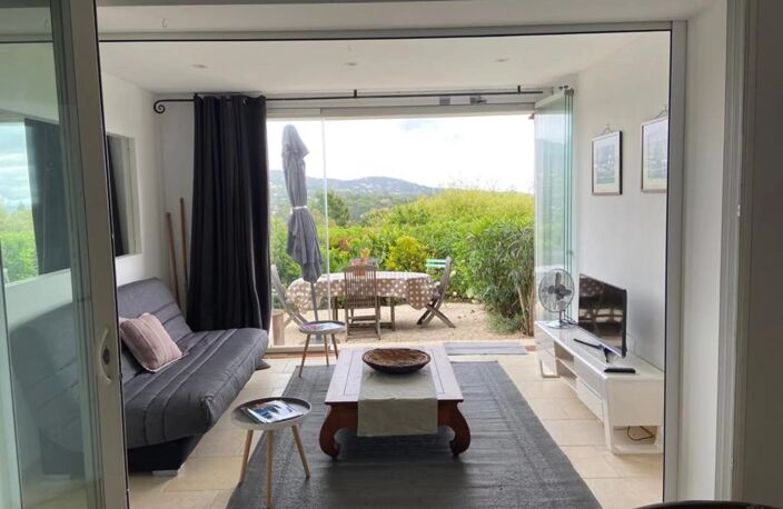 GRIMAUD - CHARMANT 3 PIECES DANS RESIDENCE PRIVEE — photo 2