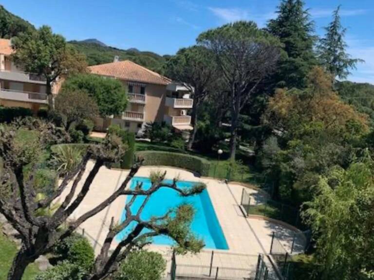 SAINT RAPHAEL - APPARTEMENT T4 AVEC TERRASSES, PIS — photo 1