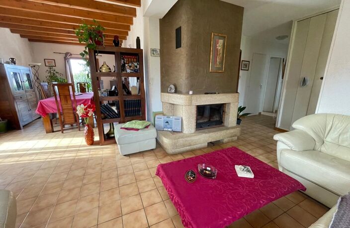 SECTEUR FRANOIS AGREABLE MAISON DE 118 M² — photo 3