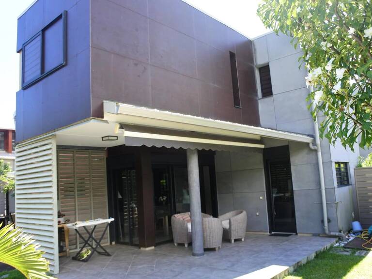 Maison 4 pièces  à vendre  — photo 1