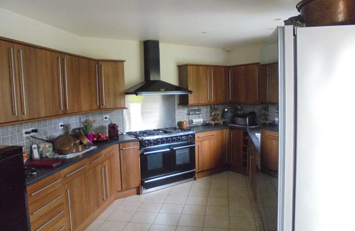 Bien vendu : Maison  Jonzac (17500) — photo 3