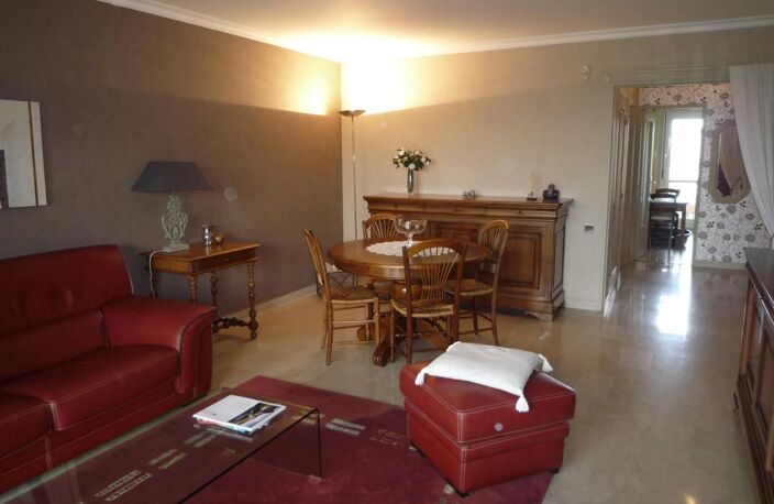 Bien vendu : Appartement  Salon-de-Provence (13300) — photo 2