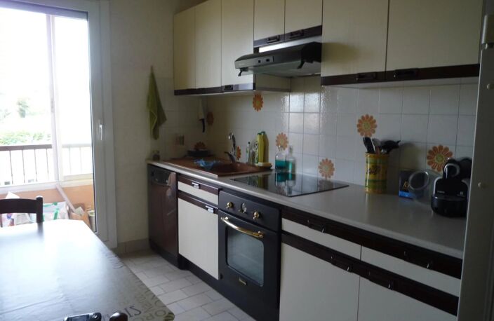 Bien vendu : Appartement  Salon-de-Provence (13300) — photo 3