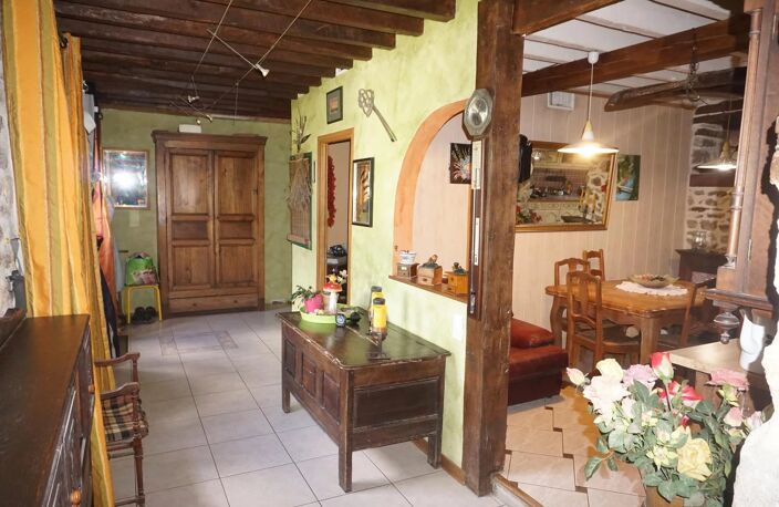 MAISON D'HÖTES EN PIERRE de 285m² SUR UN TERRAIN — photo 5