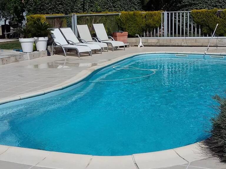 Maison 6 pièces  à vendre  — photo 1