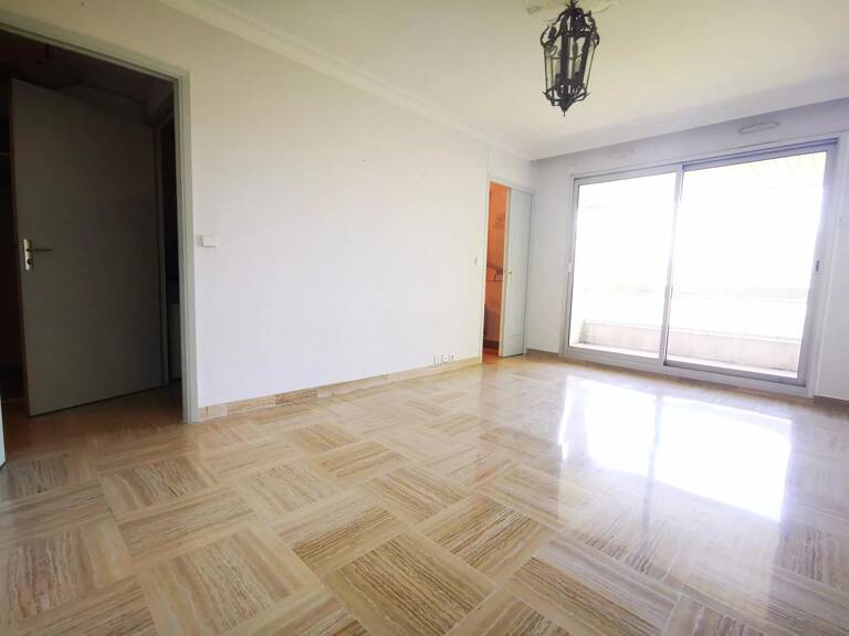 SAINT RAPHAEL- APPARTEMENT 3 PIECES DE 80 m2 BEL A — photo 1