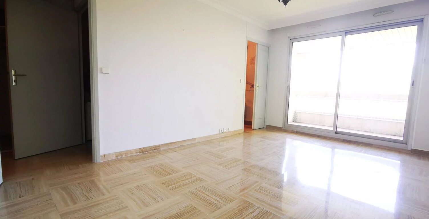 SAINT RAPHAEL- APPARTEMENT 3 PIECES DE 80 m2 BEL A — photo 1