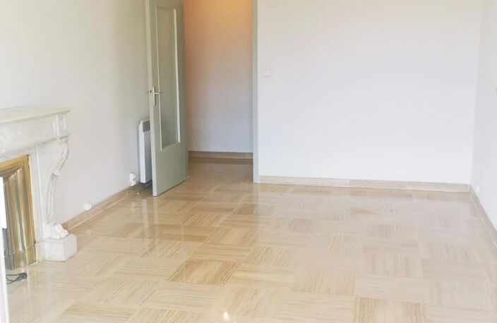 SAINT RAPHAEL- APPARTEMENT 3 PIECES DE 80 m2 BEL A — photo 5