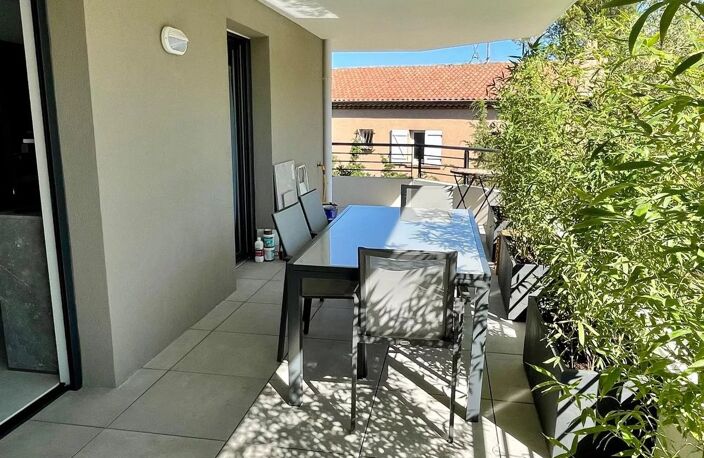 ST RAPHAEL - T3 RECENT AVEC TERRASSE 30 m² — photo 4