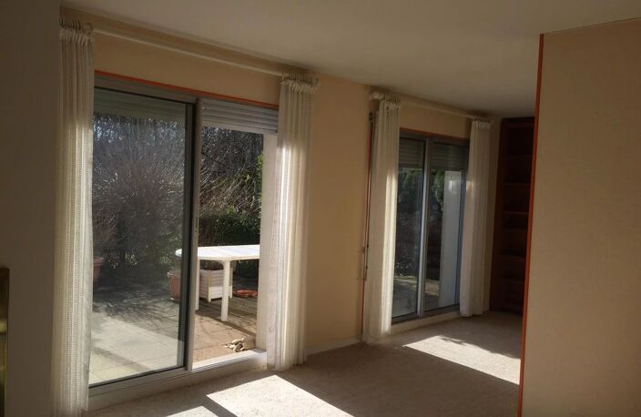 5 MN DE BESANCON DANS VILLAGE TRES PRISE — photo 5