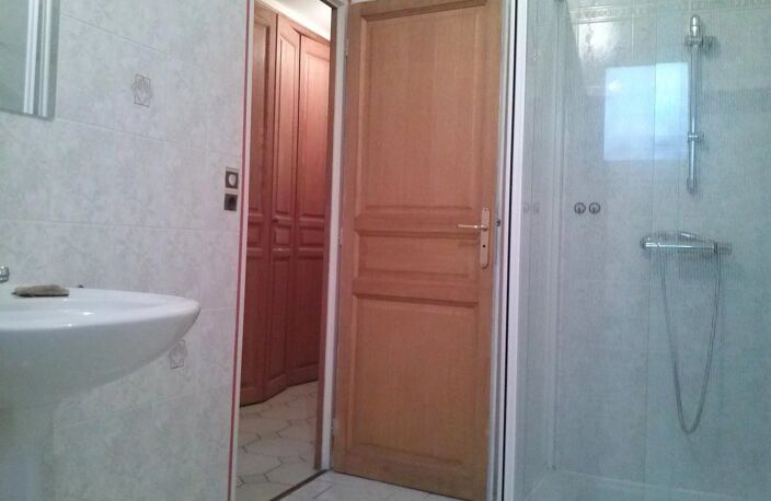 Bien vendu : Maison  Épernay (51200) — photo 4