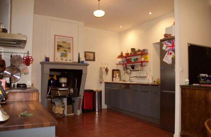 Bien vendu : Appartement  Bordeaux (33000) — photo 3