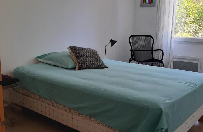 CAVALAIRE T3 REZ de JARDIN RESIDENCE RECENTE — photo 5