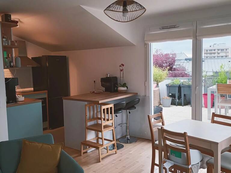APPARTEMENT T3 - ROMAINVILLE, AVEC TERRASSE — photo 1
