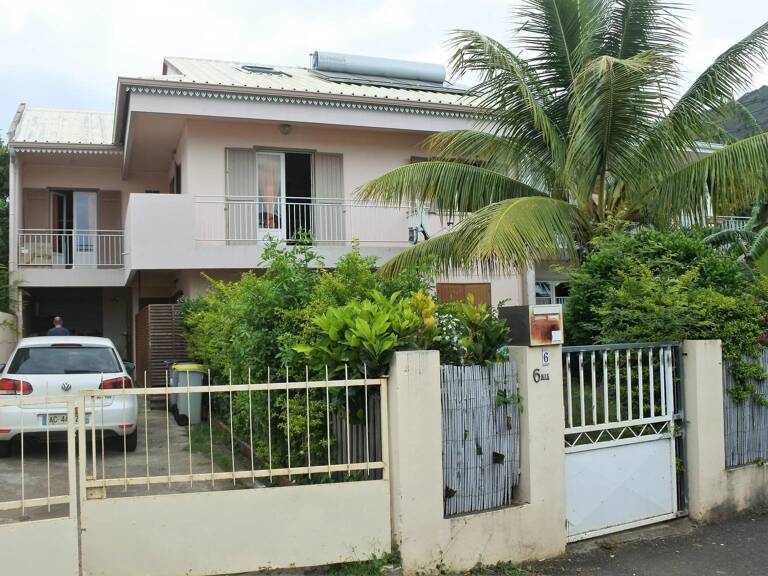 Maison 10 pièces  à vendre  — photo 1