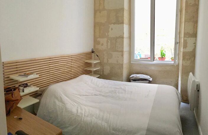 Bien vendu : Appartement  Bordeaux (33000) — photo 2