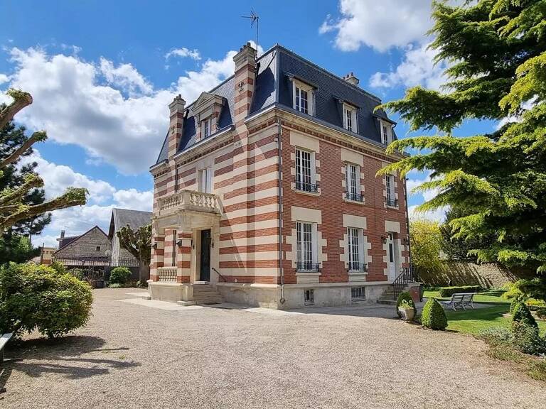 MAISON BOURGEOISE A 1H15MN DE PARIS / 20MN DE SOIS — photo 1