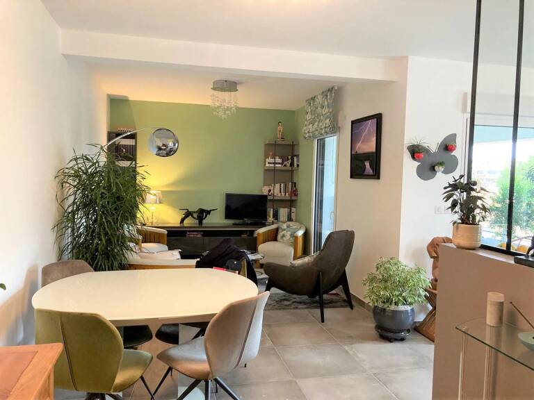 LA ROCHELLE - TRES BEL APPARTEMENT — photo 1