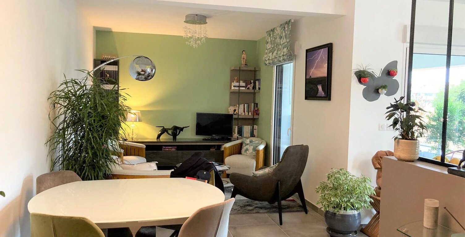 LA ROCHELLE - TRES BEL APPARTEMENT — photo 1