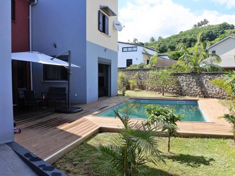 Maison 4 pièces  à vendre  — photo 1