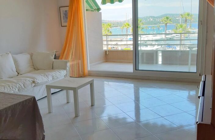 SOUS OFFRE !!! CAVALAIRE T3 EMPLACEMENT N°1 — photo 2