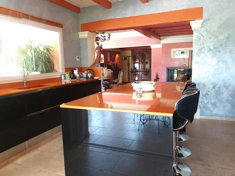 Villa 7 pièces 332m² avec piscine . — photo 1
