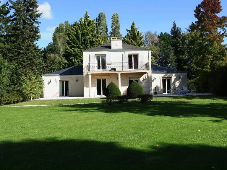 EXCLUSIVITE - ANET - PROPRIETE AVEC PISCINE COUVER — photo 1
