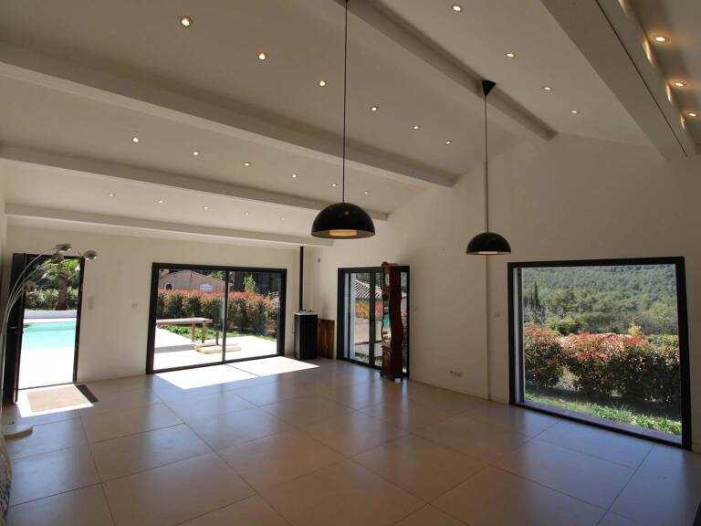 Hyères maison 114 m² environnement forêt — photo 1