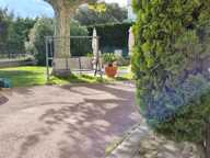 Villa 8 pièces avec jardin et parking . — photo 2