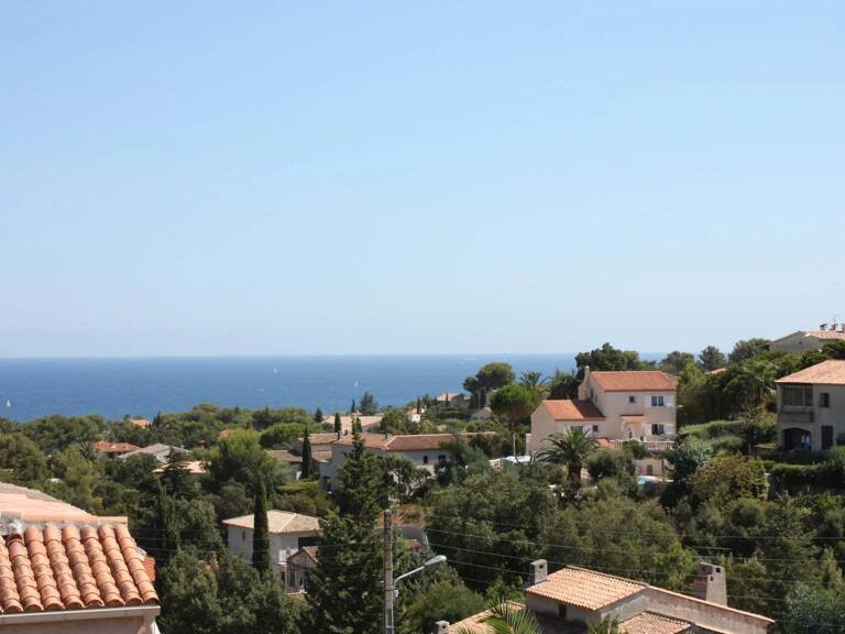 VUE MER! Villa + 2 studios indépendants — photo 1