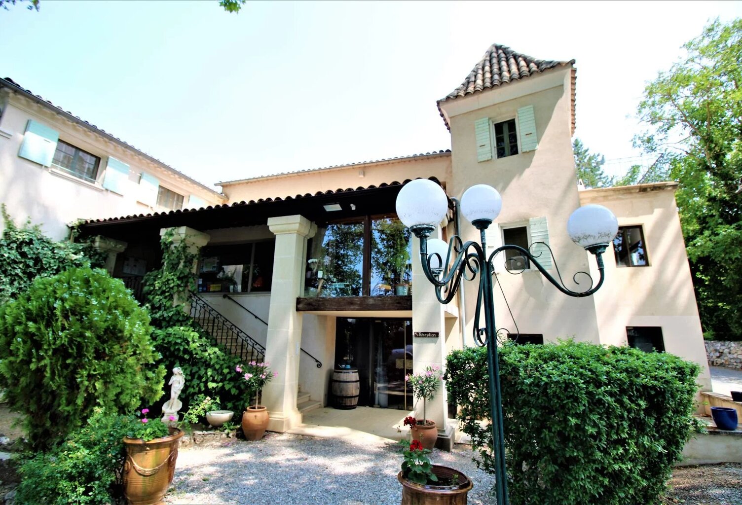 Château Hôtel de Charme 1500m² du 17ème siècle — photo 1