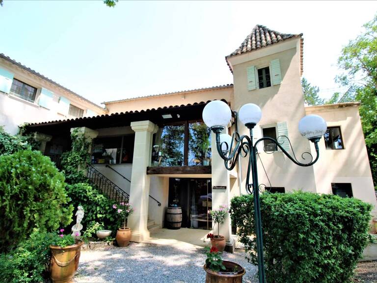 Château Hôtel de Charme 1500m² du 17ème siècle — photo 1