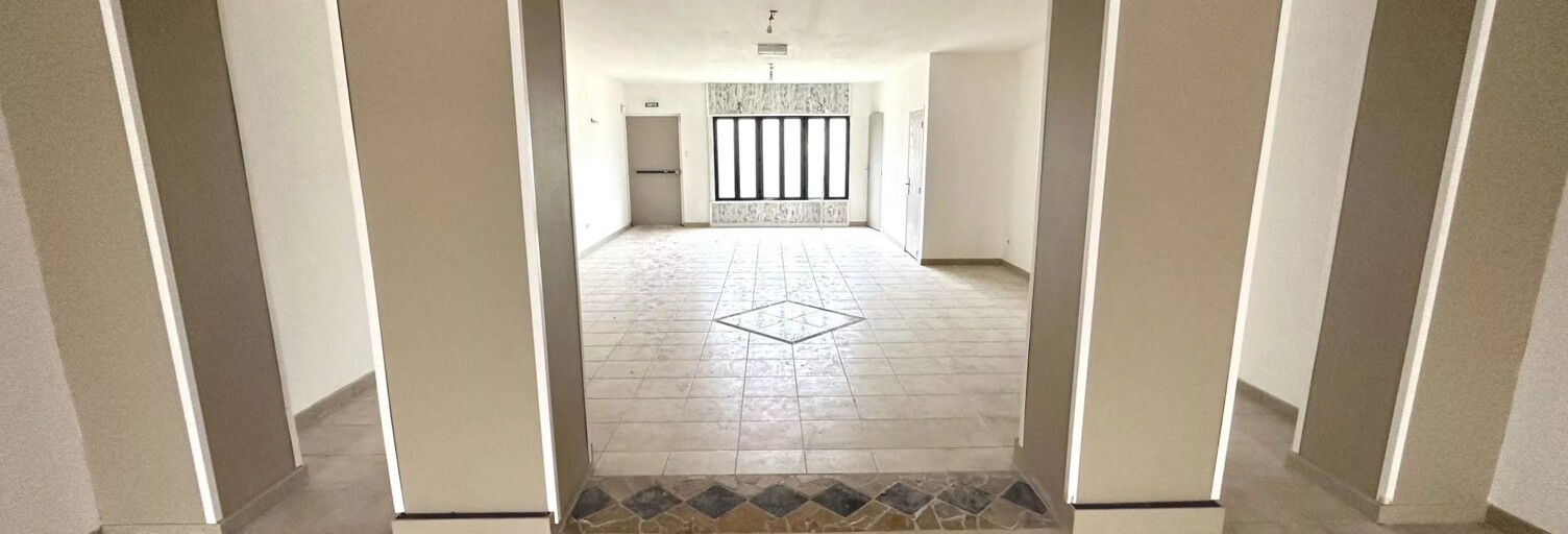Commerce  890 m² à vendre à Naintré (86530)