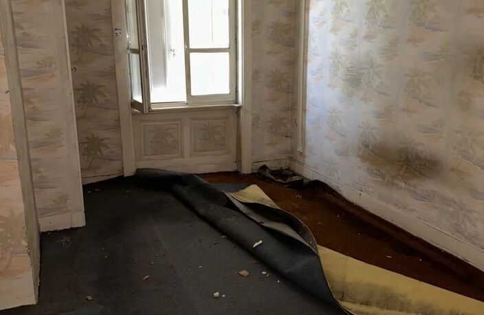 APPARTEMENT A RENOVER SECTEUR GARE — photo 2