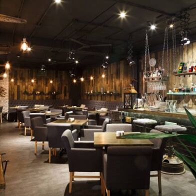 Commerce  378000 €