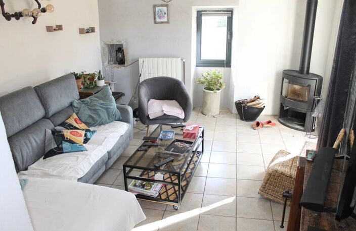 PROCHE ST AMBROIX, Mas 156 m² avec appartement, 1360 m² terrain — photo 4