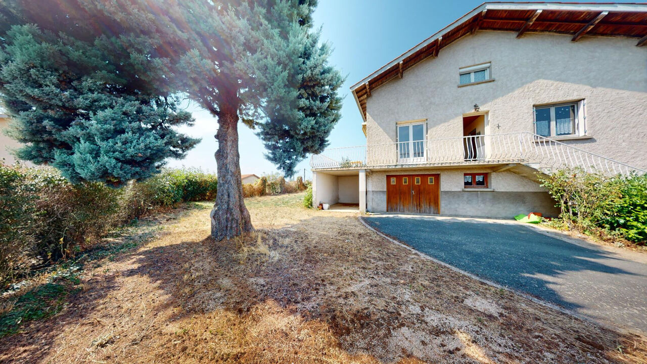 maison 5 pièces 102 m2 à vendre à Chazelles-sur-Lyon (42140)