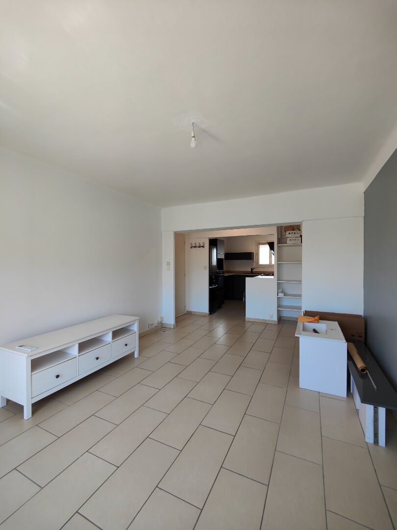 Location Appartement 56 m² à Toulon 790 ¤ CC /mois