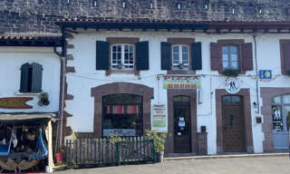 Commerce  64 m² à vendre à Saint-Jean-Pied-de-Port (64220)