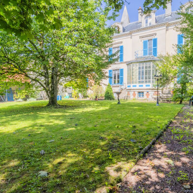 Maison 10 pièces 390 m²