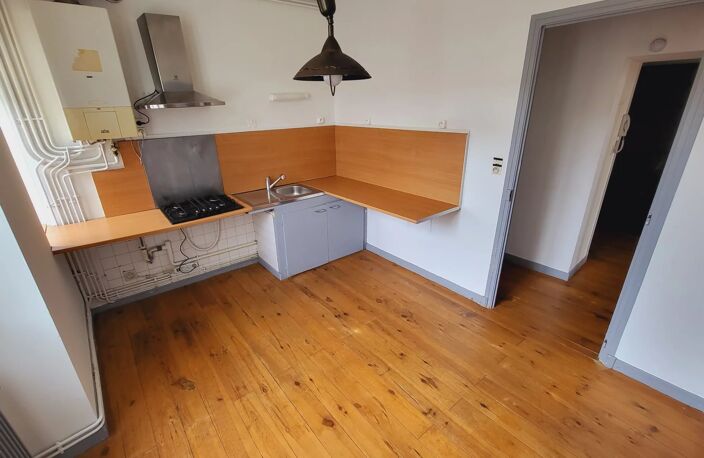 OLORON-SAINTE-MARIE - APPARTEMENT. — photo 3