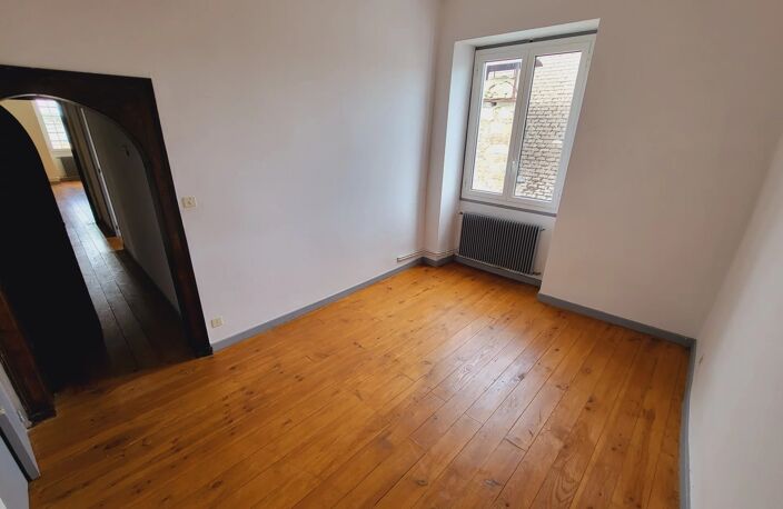 OLORON-SAINTE-MARIE - APPARTEMENT. — photo 4