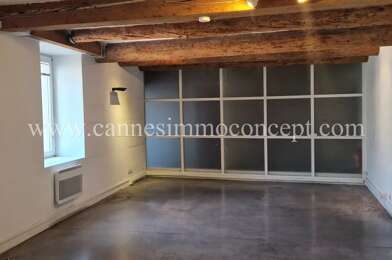 Bureau 10 pièces 1080 €