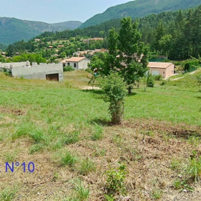 Terrain 665 m²