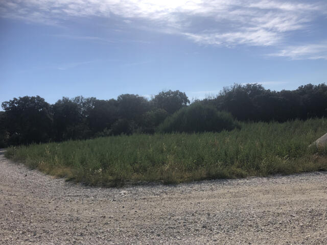 Terrain proposé à La Baume-de-Transit