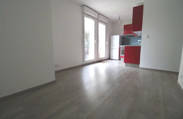 Vente appartement 2 pièces 32 m² Pontault-Combault (77340) — photo 2