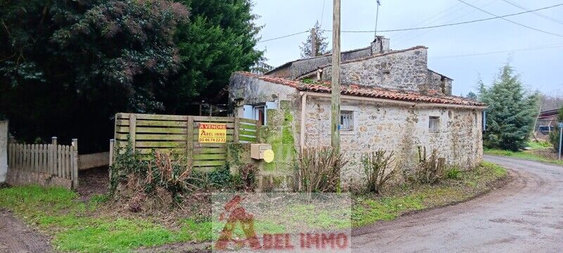 Maison de Village   T2 à vendre Varzay 17460