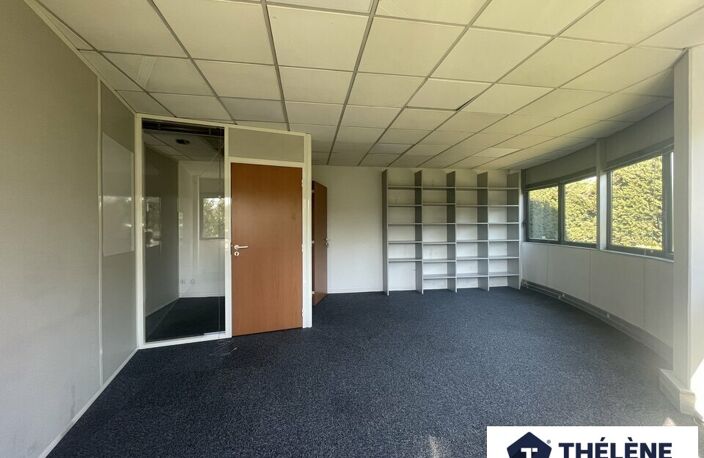 BUREAUX à LOUER — photo 4